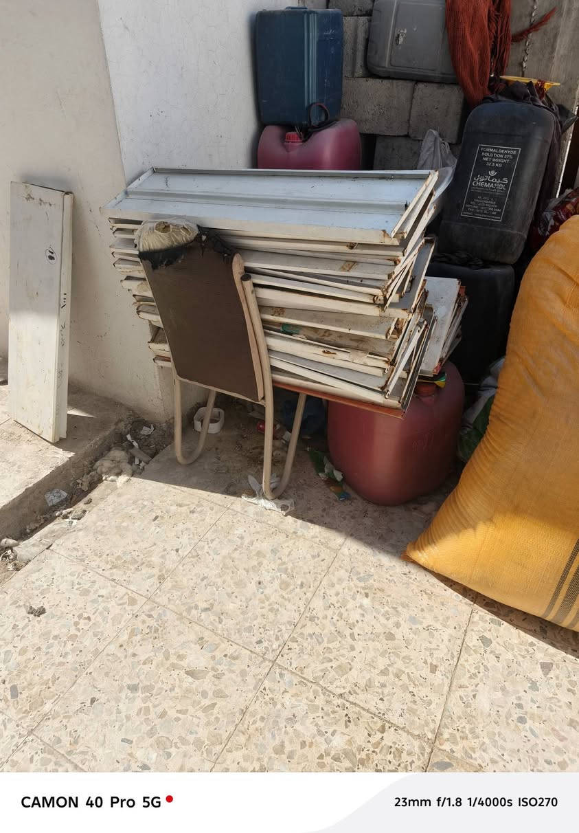 رفوف مال أسواق ٩ أمتار للبيع الشراي يتصل على الرقم ***********
