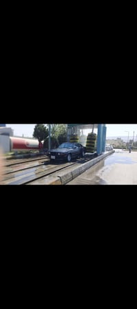 بي ام دبليو ٥٢٥ • موديل ١٩٩٠ • جير عادي
