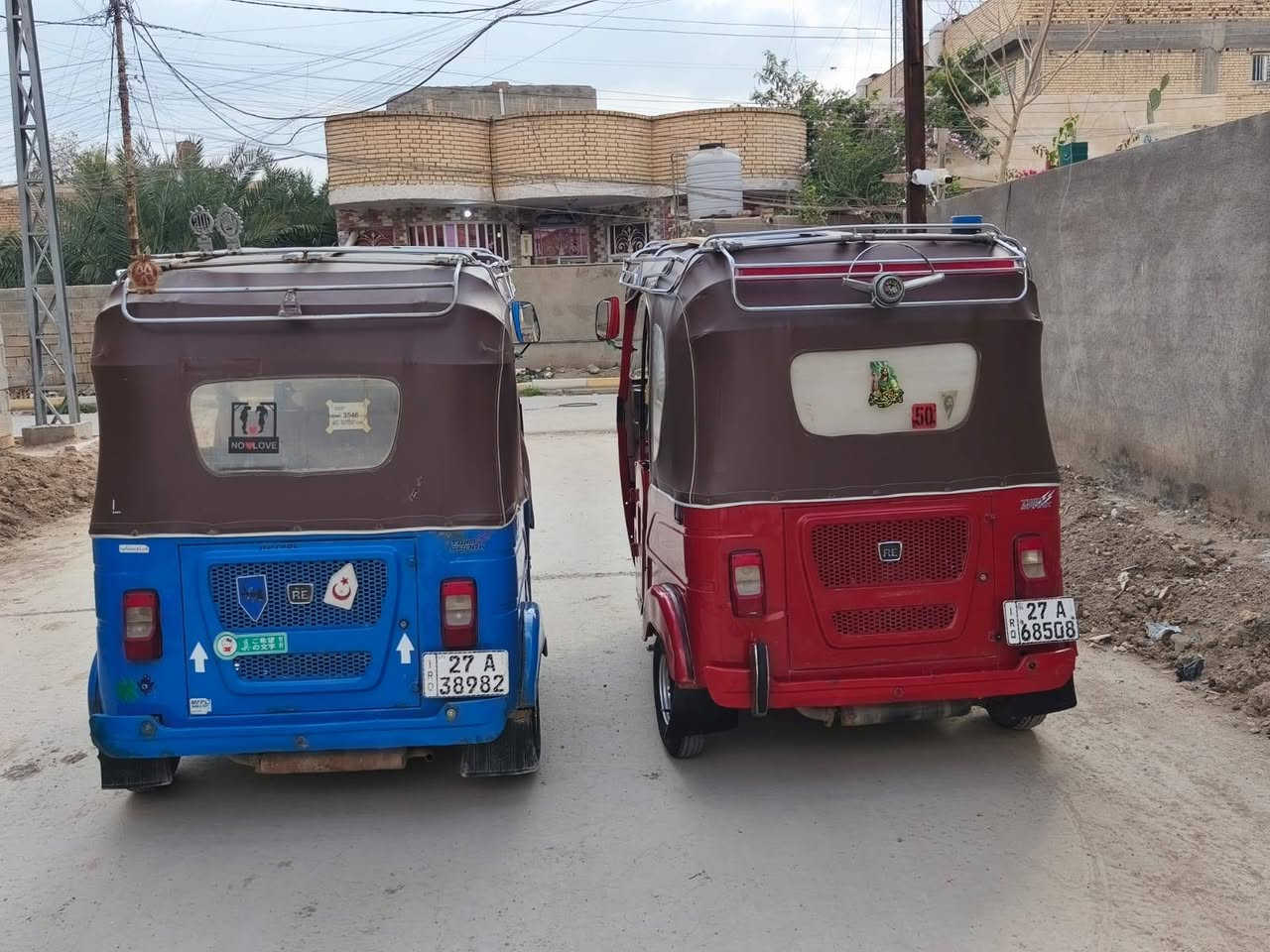 تكاتك للبيع الموديل 22شهر السابع اللون الأزرق والثانيه شهر التاسع اللون الأحمر وحده داخله هزه وحده لا
مبدل كلجات للاثنين كفاله ماعد البارد وحده بيها تنقيص ملاحضة البيع فارق 
*********** رقمي بو  الحمره
***********رقم بو الزركه
