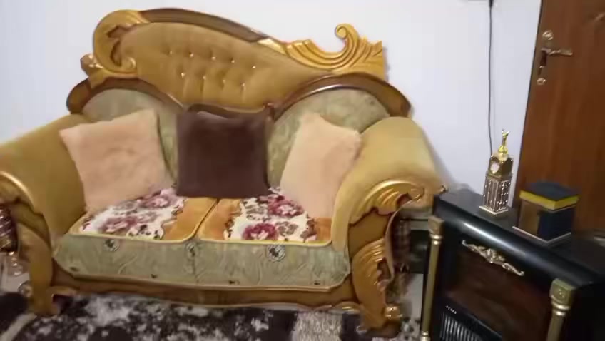 تخم وطبلات وميز بلازما للبيع حله بابل ***********
