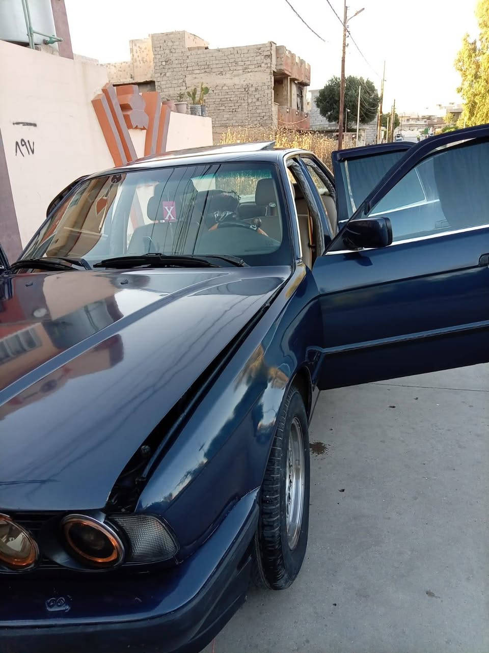 BMWحجم 520
فول اوتو بس گير عادي 
كشنات كهرب كلو شغال 
موديل 93 وارد ياباني 
تبريد ثلج شرط الظهر وثلج..
صبغ عام جماليه بدون ظرر 
داخل صاجات درگه m
طخم اماي خلفي كلو جديد 
السعر 65 وبيها مجال 
الخاص مفتوح 
***********
اتصال او واتساب
