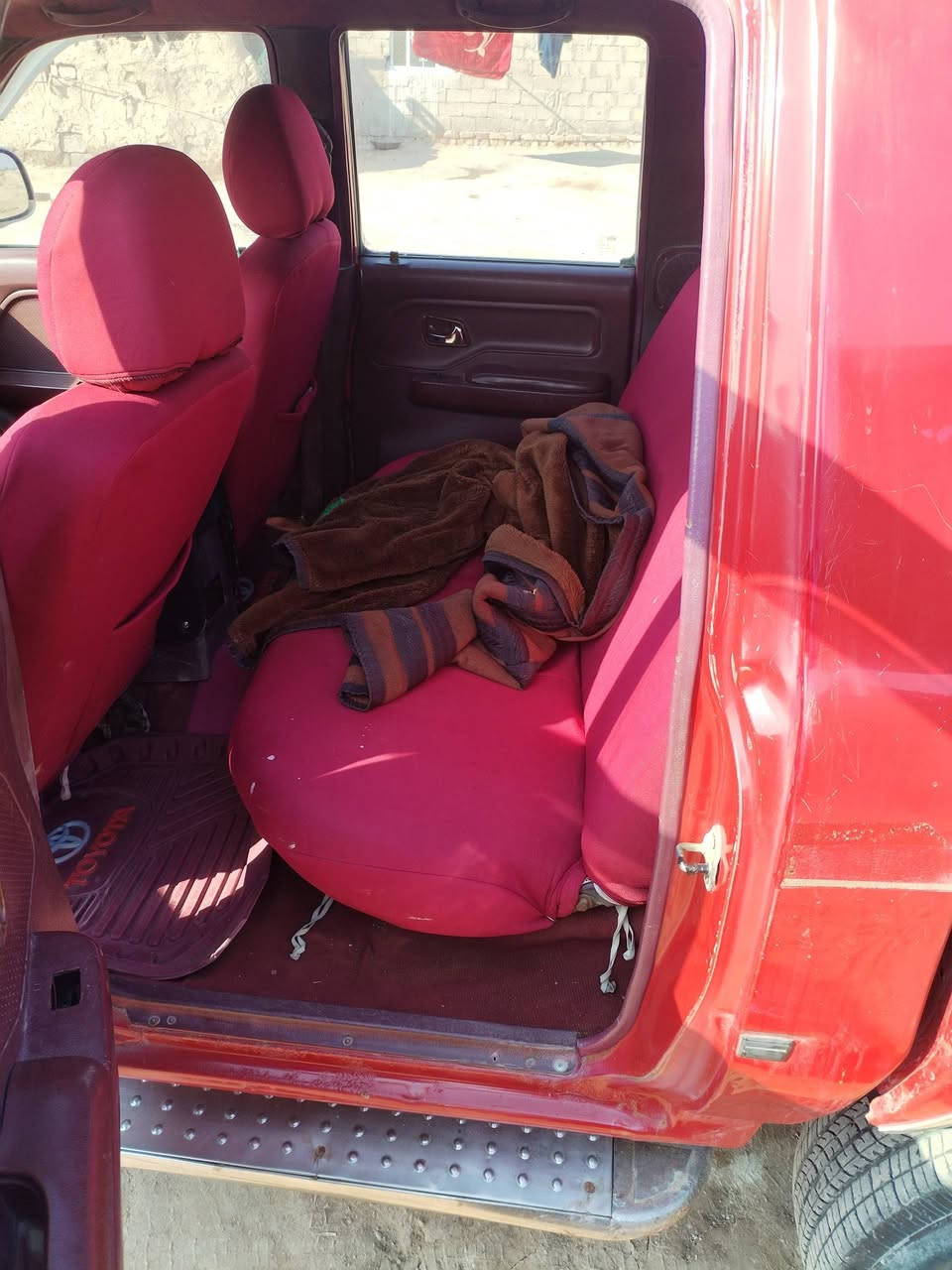 سلام عليكم دير موديل 2010 سنويه جديده رقم لمثنا مداور ثاني يوم مكاني ديوانية عفك سعر 50 وبيها مجال رقم ***********
