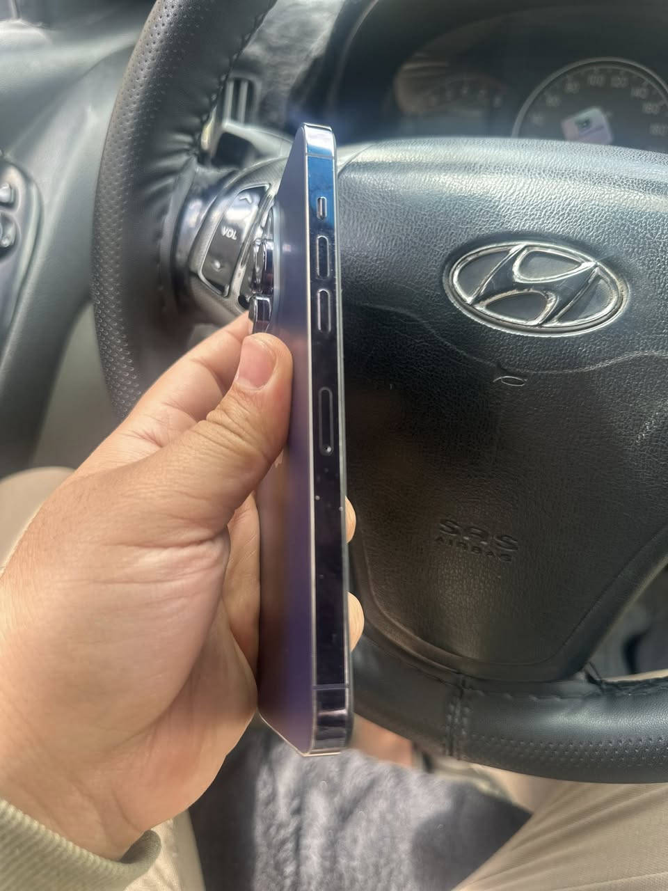 ايفون 14 برو ماكس
ذاكره 128
بطاريه 93
دبل سيم ZA
فقط مبدل شاشه بصمه الوجه شغاله السِعر 550 الف
***********
***********
