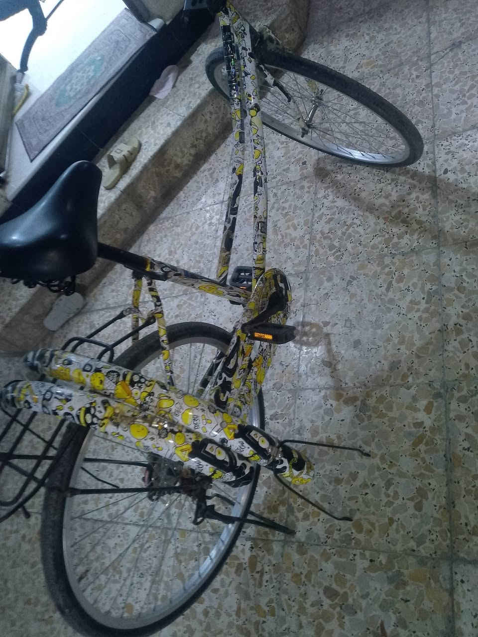 سلام عليكم بايسكل سياحي لاعرف الحجم ولا هاي المور اسعر تسعين بريك شقال تواير جدد اسعر 90العنوان البصره الحياني دور الشرطه ***********رقمي بي بس وتساب فقط ولمو شراي لايصر لوتي تره لاعرف بيهن ولا اعرف سعرهن
