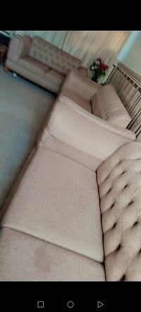 كنب • نظيفه