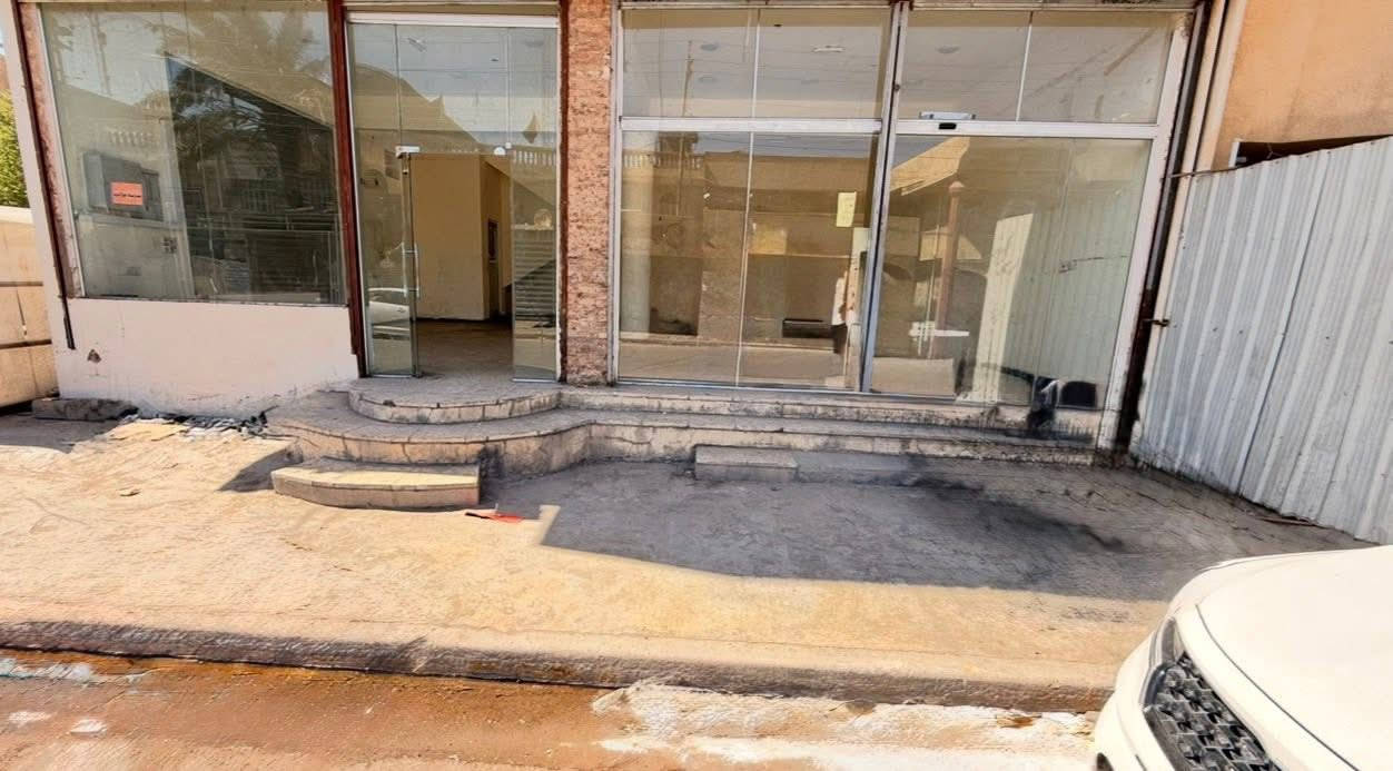 السلام عليكم محل للايجار مساحة 110 متر مربع ركن كامل خدمات الموقع ابو دشير الشارع العريض للاستفسار ***********
0772 109 5683
