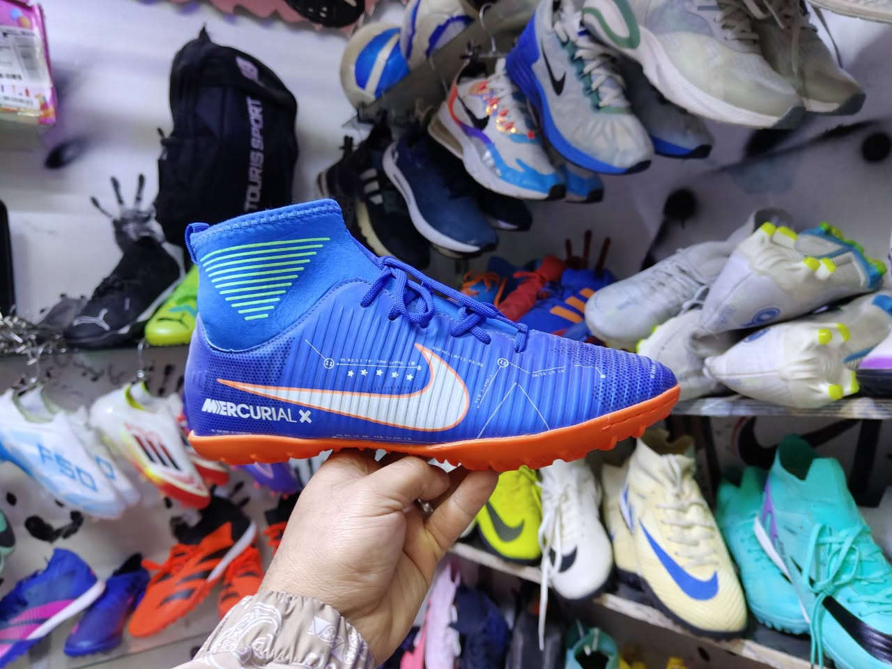 عرض خاص عرض خاص فقط 3 أيام سعر قطعة 15 الف فقط 

العنوان رأس جادة قرب مطعم هولير تجهيزات كاس العالم 

***********
