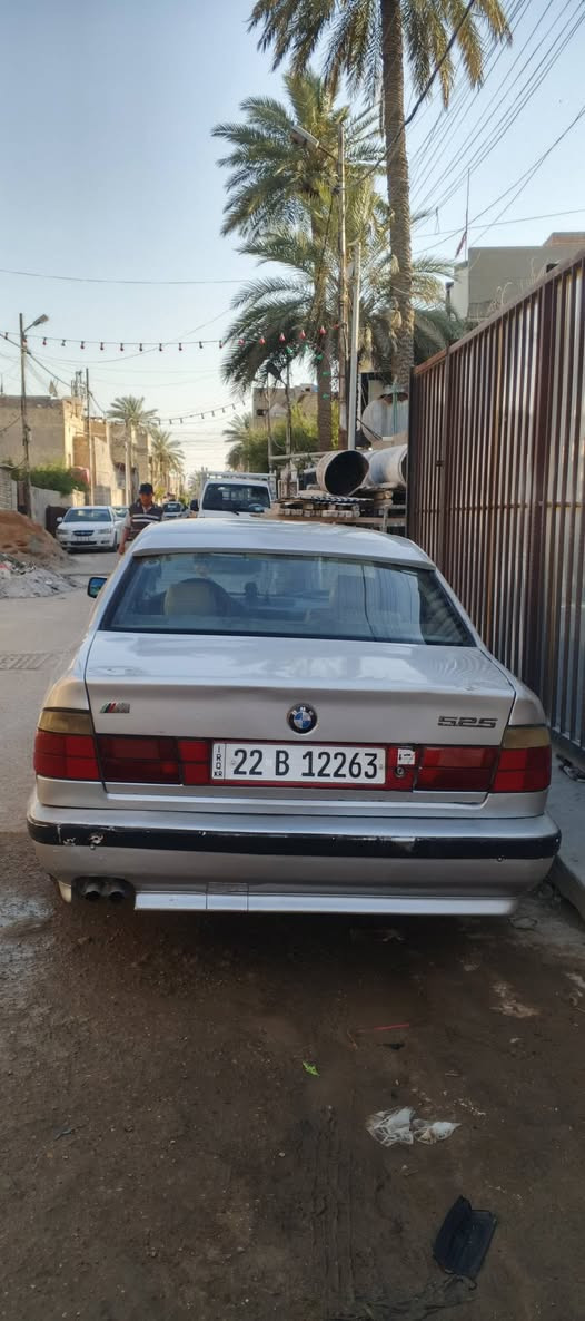 السلام عليكم بيئم 525للبيع مسكر رقم اربيل ب اسمي تحويل ثاني يوم حداديه جديده تخم تاير السياره نضيفه داخل ابيض جلد مكاني بغداد السعر45 رقم الهاتف ***********
