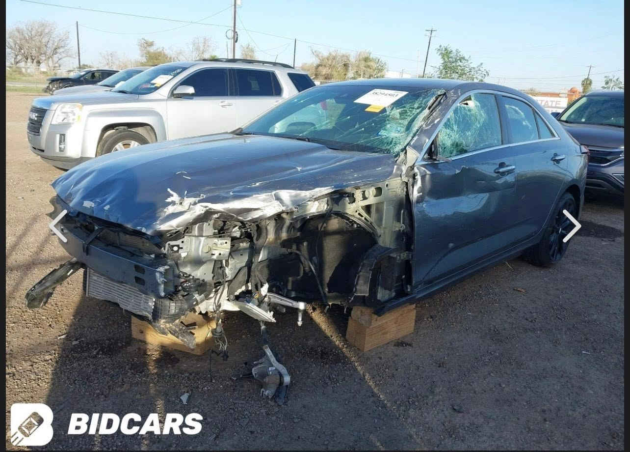 سلام وعليكم كتلاك وارد امريكي CT4مديل 22)مبدل بيه بس جاملق  ساره فول سعر 165مستعجل  بكال سياره بصره 

‭***********‬
