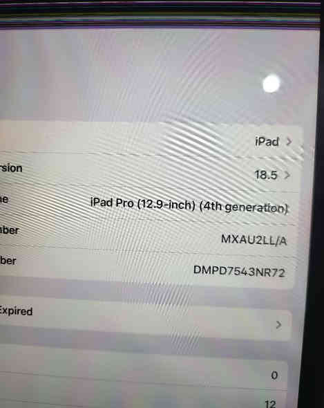ايباد ابل موديل ٢٠٢٠ 
٢٥٦ كيكا
شحن تايب سي 
حجم ١٢.٩
سعر ١٥٠ الف دينار فقط 
اربيل ***********  تعال للسوق موبايلات حمامه سلام
