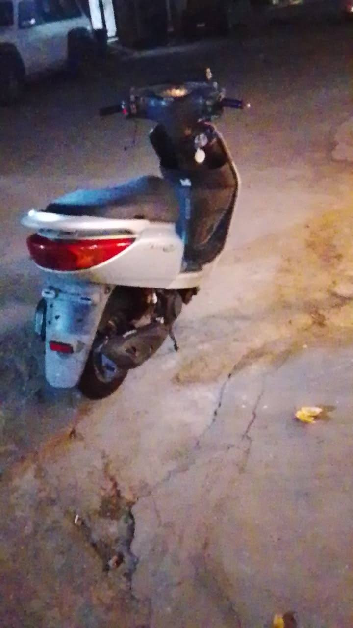 مرخصت الدمن دراجه بريز 140 للبيع دراجه حلوه وخير من الله 
معروضه 550 بيها مجال بسيط 
جماعت 450لتعب روحك دراجه حلوه ومستعجل علبيعه 
***********ما متواجد علفيس
