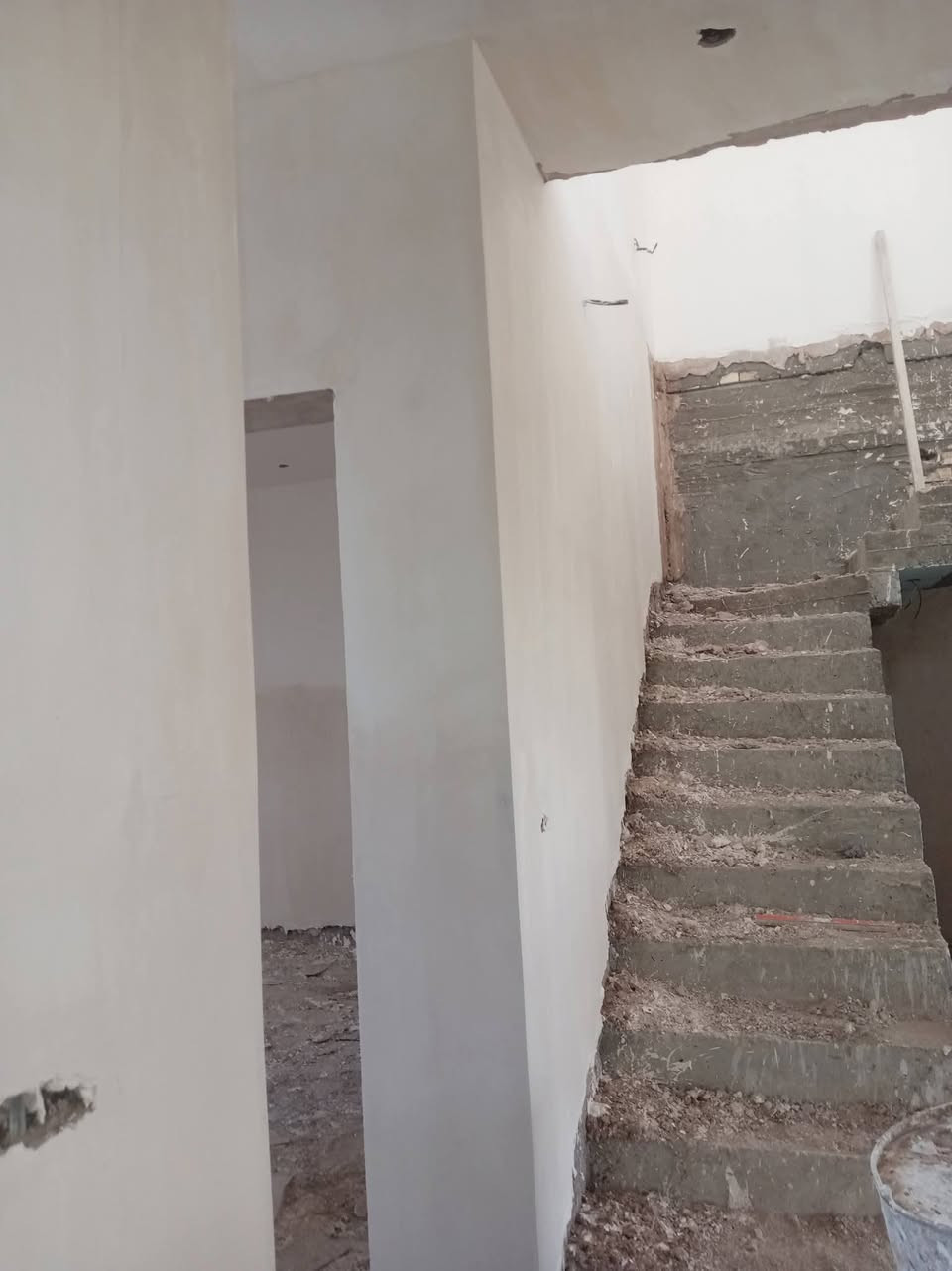 كادرلبخ وبياض متفرغ المتر ب6
***********
***********
