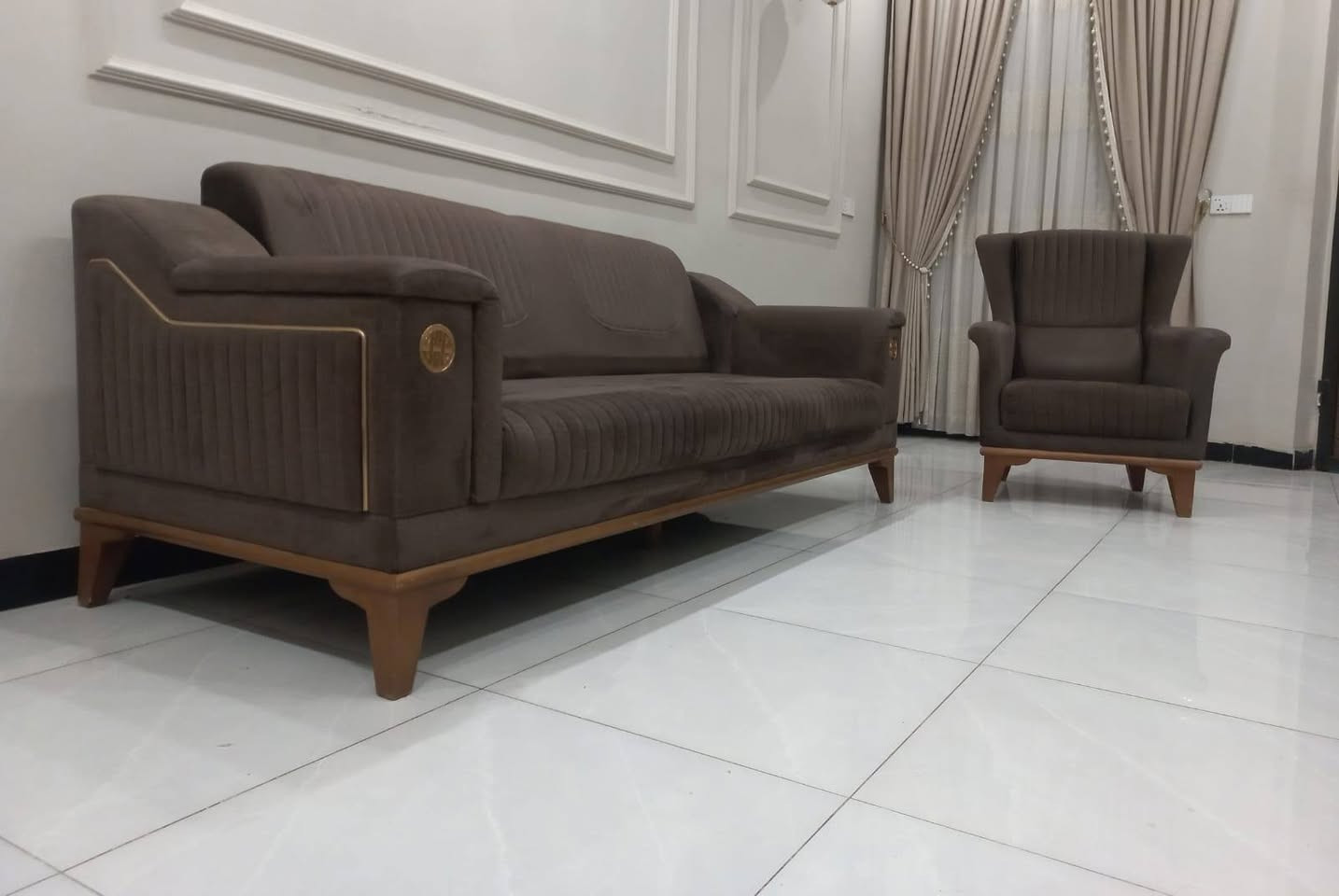 تخم تركي 8 مقاعد مودرن نضام سرير قماش جيكور سفج بولستر طبي نضيف جدا مبي اي ضرر اخو جديد سعر... 550 وبي مجال بسيط


**إذا كنت صاحب هذا الإعلان وتريد حذفه لأي سبب، رجاءا أرسل رسالة إلى الدعم الفني**