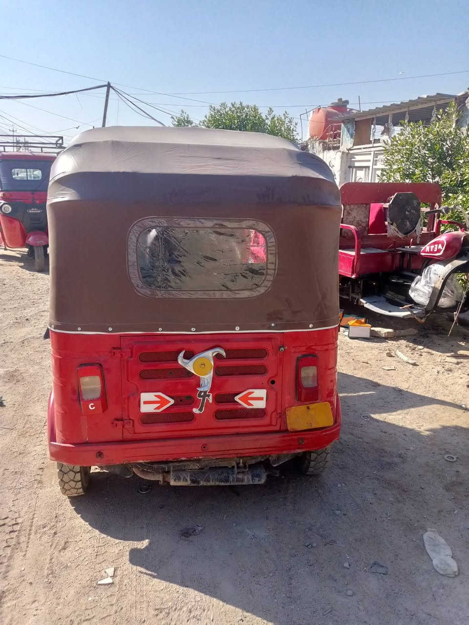 تيك توك للبيع سعره ثلاثه والموديل 18 والمكان عماره ***********
