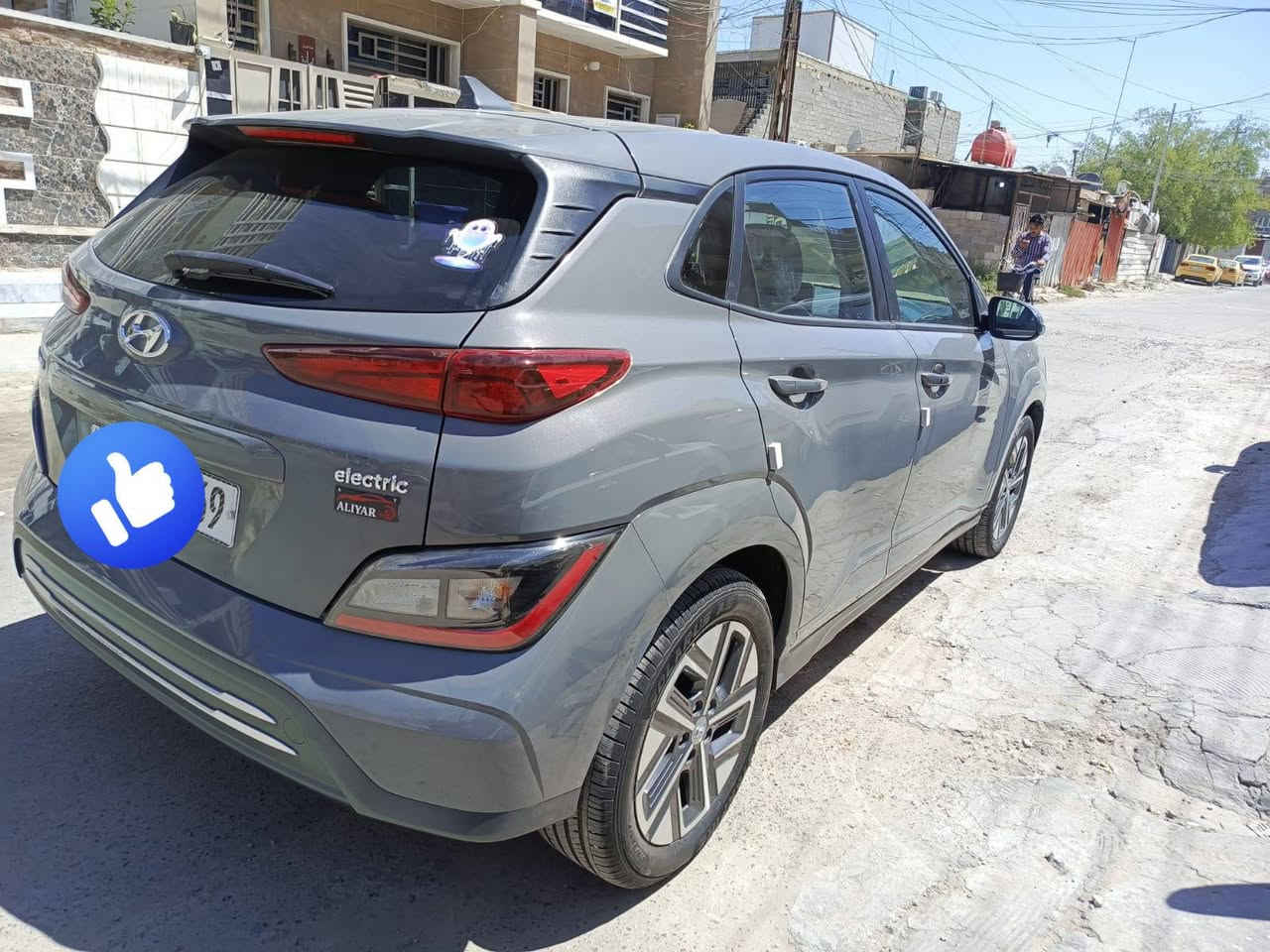 ‏السلام عليكم كونا كهرباء بالكامل 2023 وارد امريكي فول كهرباء تشتغل على الشحن كهرباء فقط بدون بنزين وبدون دهن محرك
‏بطارية ليثيوم حجم الكبير 64K كيلو واط الشحنه الواحده يمشيها حوالي 500 كيلو متر سياره نشطه وخصوصا بالتسارع
‏حادثه بنيد وجاملغ بدون دواخل
‏ايرباك  استيرن
‏1.كيجات دجيتل
‏2. تحديد مسار
‏3. شاشه
‏4.ويل كب كروم
‏5. كشنات تدفئة
‏6. تحكم
‏7.نظام سبورت + عادي + ايكو
‏8.رادارت جانبيه
‏9. بصمه
‏10. هيترات بالكشنات
‏11.كشنات كهرباء
‏12. هندبريك بصمه
‏13. بصمة ابواب
‏14. تشغيل عن بعد
‏15.رادار امامي وخلفي
‏16. كير دكم
‏17. توقف ذاتي
‏18. مثبت سرعه
‏19. مانع انزلاق
‏20. شفتات تحكم سرعه تفاعلي
‏21. شاحن USB و لاسلكي
‏السعر 135 وبيها مجال
‏***********
‏السلام عليكم كونا كهرباء بالكامل 2023 وارد امريكي فول كهرباء تشتغل على الشحن كهرباء فقط بدون بنزين وبدون دهن محرك
