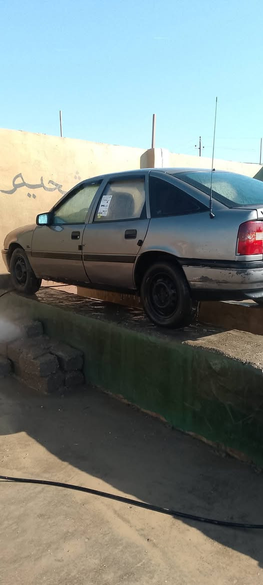 فكترا موديل 91 جنطه حجم 18,محرك وكير شرط ويرمنيا شقاله كوله تدفيئه نار طخم تاير جديد باتري جديد رقم دولي مصدره شرط وكاله وتحويل. السعر 33ورقه عنوان موصل.الاتصال على هذا رقم ***********
