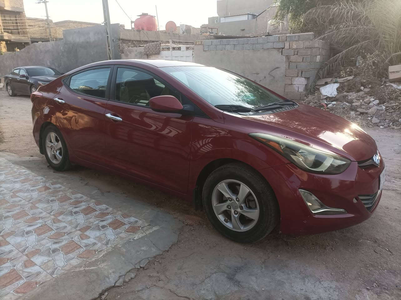 السلام عليكم النترا ٢٠١٥ وارد امريكي حادث بسيط بداية البنيد شويه سونار مرفق بالصور 
سعر ١١٨$ وبيها مجال للاستفسار ***********

