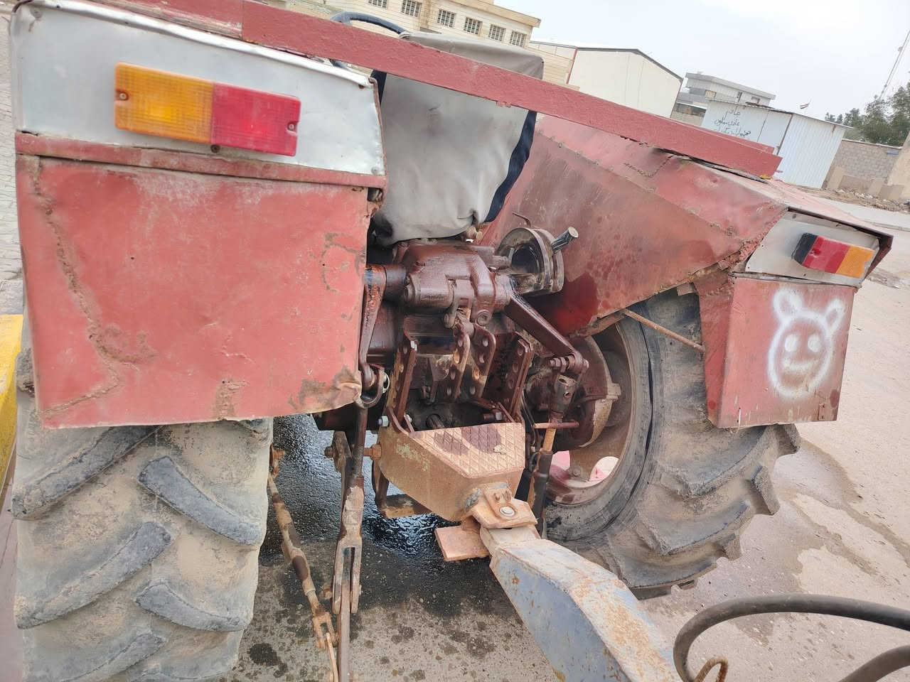 سلام عليكم مكينه عنتر اللبيع موديل 83 رقم بغداد وسنويه تنتهي 28 بسمي  سعر 6 مليون  العنوان بغداد اللطيفيه قرب شارع العام حله بغداد رقم الهاتف ***********
***********
