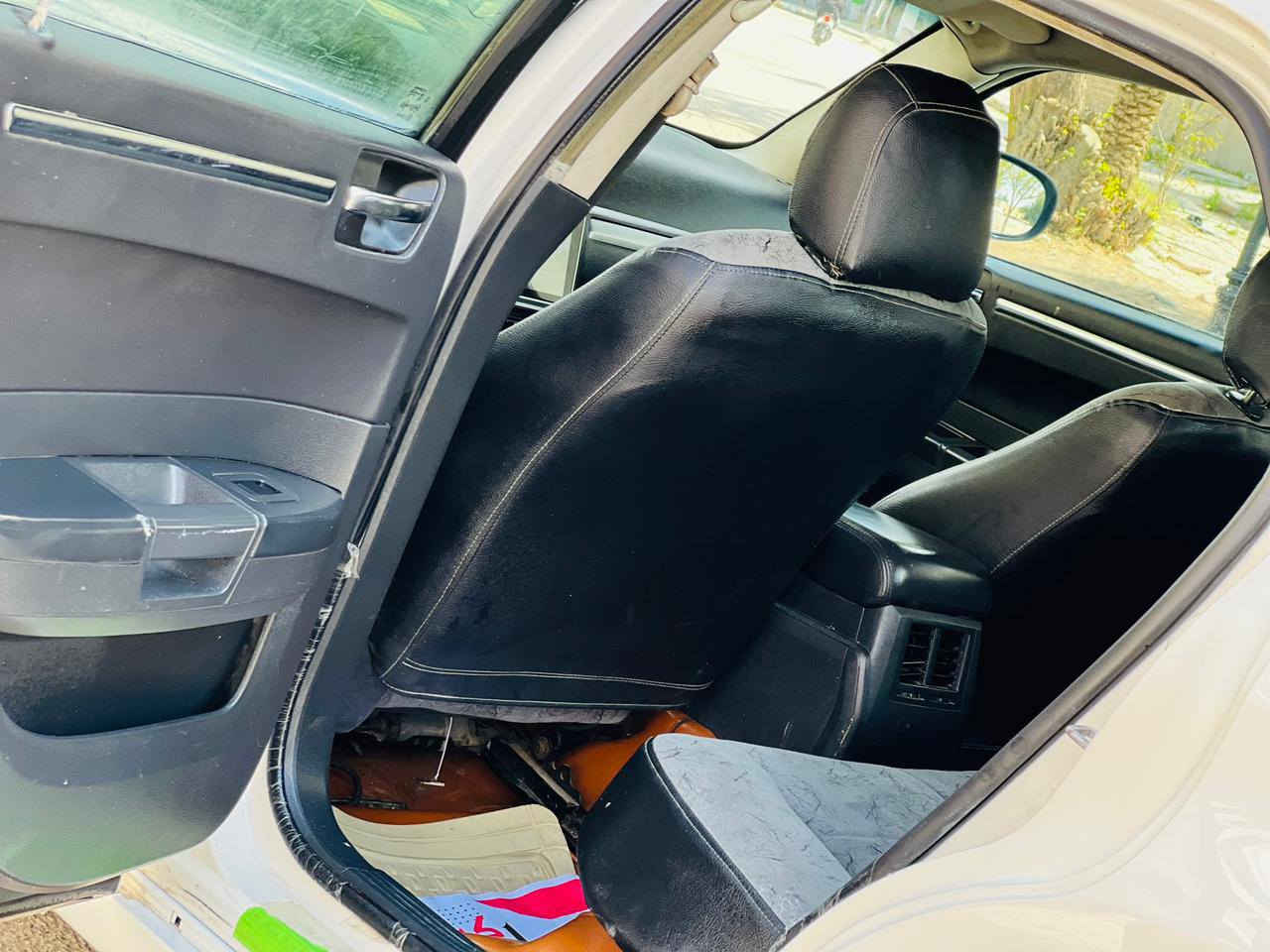 اوباما مديل 2010  سعر 108 وبيه مجال للاستفسار الاتصال *********** وارد مريكي بدون حادث بيهه رشات صبغ للجماليه مواصفات كشنات كهربائي قطعتين تبريد تشغيل عن بعد منضومه غاز 80 لتر مثبت سرعه مري كهربائي شاشه يباد كامره دواره ويل كب كروم بصمه تشغيل مكينه سته 6سلندر مكينه وكير مكفولات حداديه جديدهه تخم تاير جديد تبريد شغال ثلج سياره جديده وجاهزه وأي نقص مابيهه رقم أربيل دولي بسمي  سنويه لل 28 مكان سياره كربلاء المقدسة
