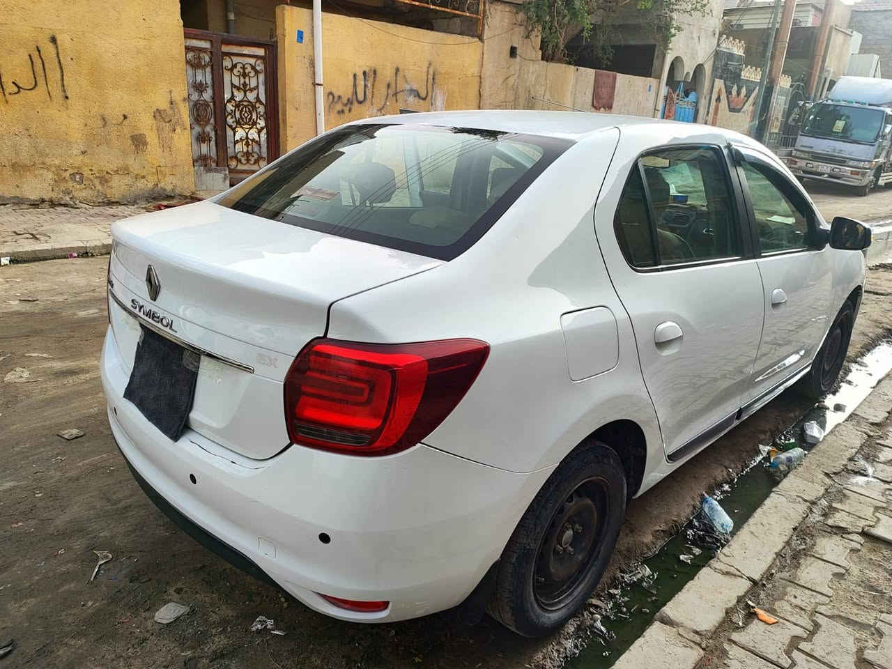 سلام عليكم من رخصت الدمن سياره
رينو سنبل موديل 22 اقصاد بعد شنه وستشهر اصير حره

مكفوله من كلشي رقم نجف اسياره بل بصره هاذ

*********** راعي السياره اني مكلف بل نشر
