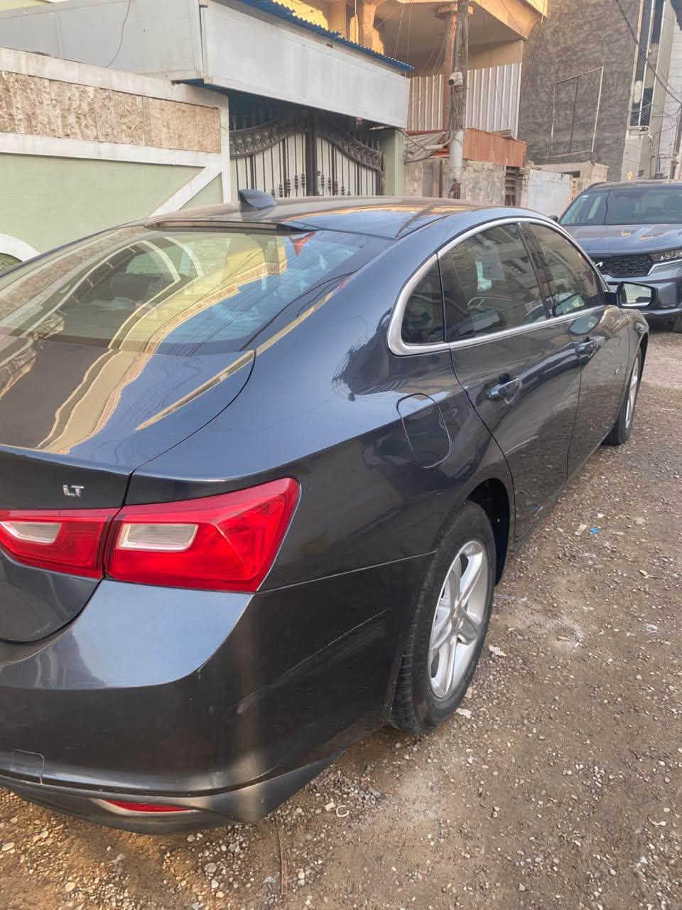 مكلف بالنشر
ماليبو 2020 lt بجم كبس حادث خلفي محرك 1500 تيربو ماشيه ٨٨٤٣٤ ميل كير محرك مكفول ايرباكات سليمة شاشة بلادية  اللون ازرق رقم اربيل السعر 115 قفل مكان السيارة الغزالية للتواصل رقم صاحب السياره  ***********
