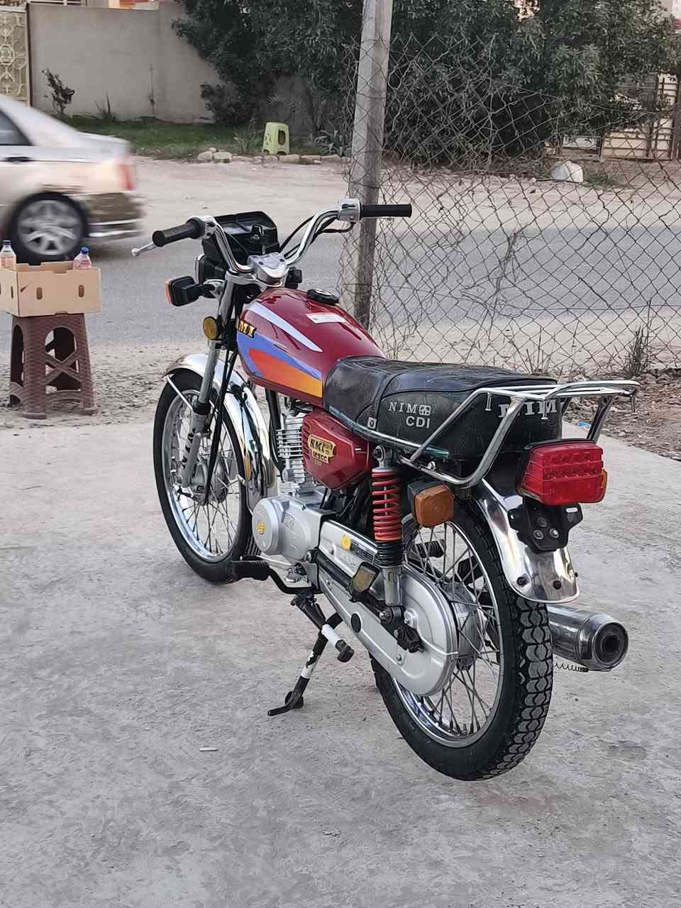 سلام عليكم ورحمة الله
نامه ٢٥ كفاله عامه الدراجه
بيها تانكي وصفاحيات وصينيه شلامجه
دراجه متروكه السعر ٦٥٠وبيها مجال
مكاني بابل المسيب سده الهندية
للستفسار ***********
