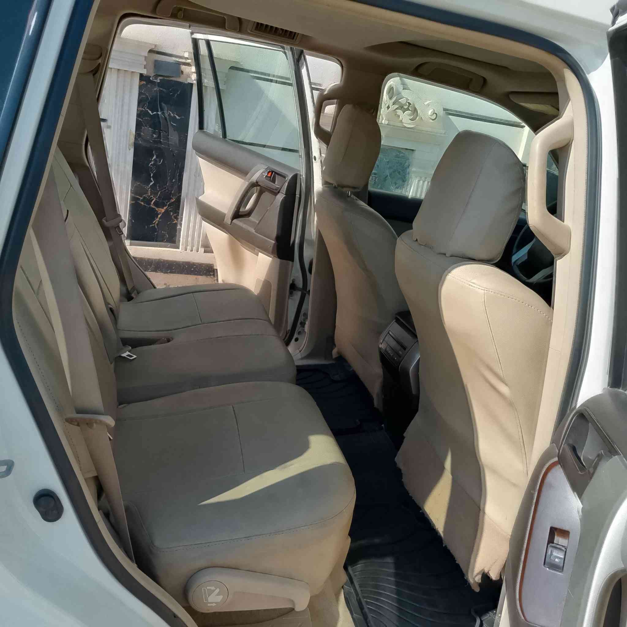 سلام عليكم
برادو موديل2012

حساسات خلفية 
فتحه سقف 

محرك 6

تقفال يصعد جام

لسعر.  270$

بيه مجال 

للاستفسار الاتصال 

***********
سياراه رقم 
تحويل ثاني 🫆
