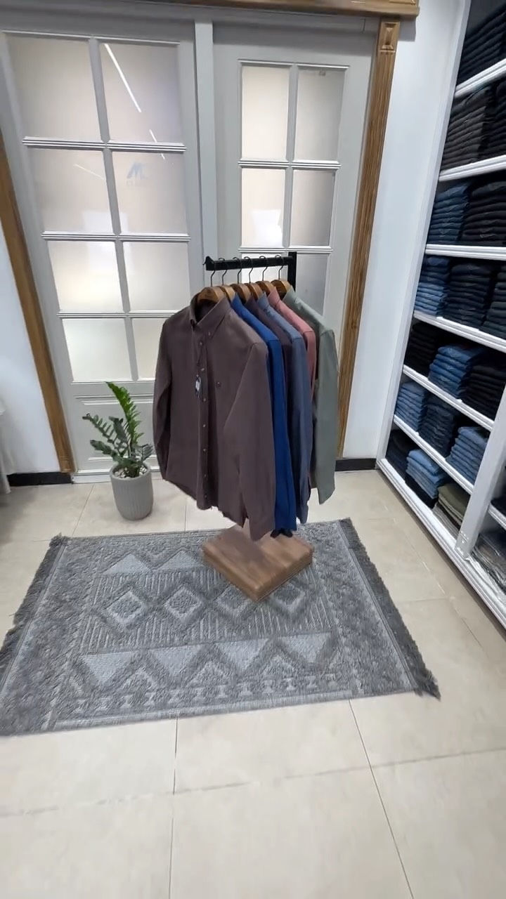 ⁨	‏ MC CLASSIC ‏ ⁨	⁨	‏ 
  الأناقة _تبدي _من_ أول _خطوة

⚜️قميص سبورت وكاله ‏MC CLASSIC 
⚜️قياسات: S . M . L . XL . XXL.3XL
⚜️خامه : فلافيلي 
⚜️القالب : ريكولار 
⚜️السعر : 45 الف 
⚜️الصناعه: تركي

‏‎للحجز او الاستفسار مراسلتنا على الصفحه
اومراسلتنا واتساب  *********** .  ***********
تلكرام :- https://t.me/mcclasic
انستكرام :- https://www.instagram.com/mc_classic79?igsh=MWZuc3Z2b2YycGNwOA%3D%3D&utm_source=qr
تيك توك :- https://www.tiktok.com/‪‪@mcclassic79‬‬?_t=8kdkCdce82f&_r=1
سناب جات :- https://t.snapchat.com/QEyQBMCC
#العنوان
 بغداد - كرادة داخل -فرع صيدليه جوهره ابن حيان 

اوقات الدوام من 10 صباحا الى 12 ليلاً
🔴 يوجد #توصيل بغداد وكافة المحافظات 
بغداد 🚕  5 الف  المحافظات 🚗 5 الف⁩
