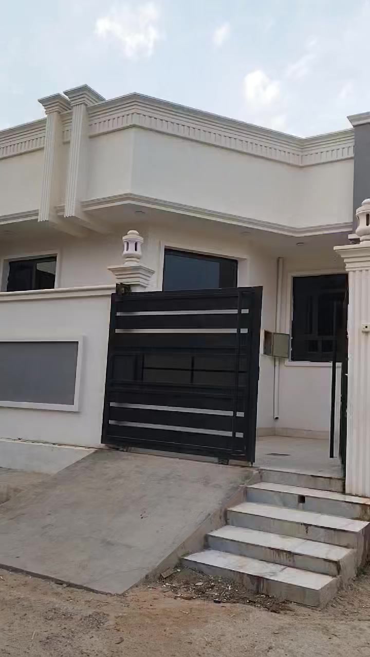 بيت جديدللبيع زيرو جديد
مساحه200مترطابوصرف
رمادي ال6كيلو قرب مول الزنبيل
غرفتين نوم واستقبال وصاله مع مطبخ حاروبارد وكراج مع مجموعه صحيات خارجه و داخليه
وكراج مع مناور سعر البيع 
***********
