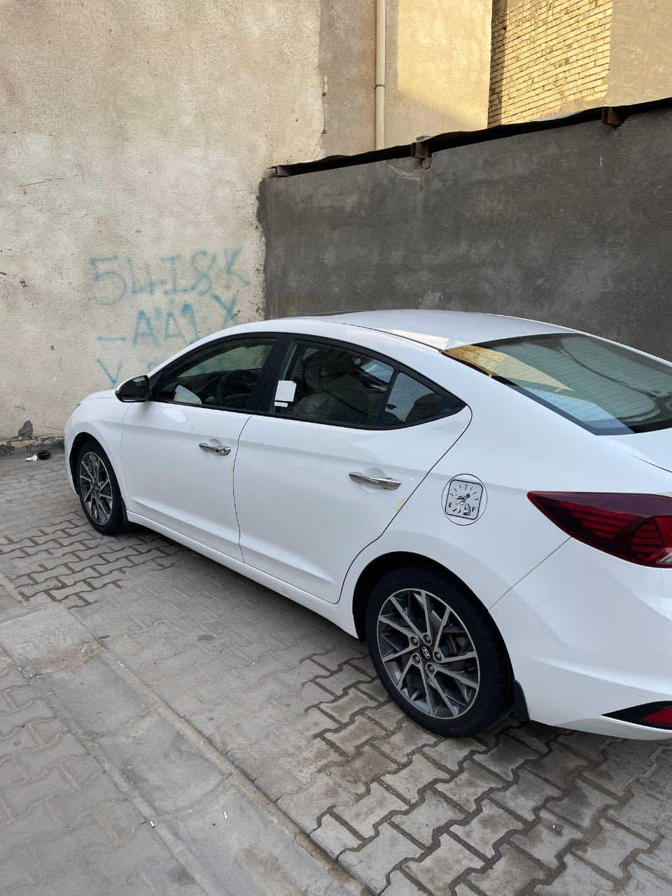 للبيع النترا ٢٠٢٠ فول مواصفات خليجي ماشية ١٣١ بأسمي تحويل ثاني يوم سياره جاهزه لاصبغ ولامعجون فقط دوسه شويه  ومكانات بارد  مكينتها مفتوحه ٢٠٠٠ لاتبخير ولاتنقص السياره حره وشرط تحويل تبريد ثلج واحلى من صور بعد مكاني ناصرية مركز غير متواجد ع الفيس  للاستفسار ‪  
0776 784 9515‬
