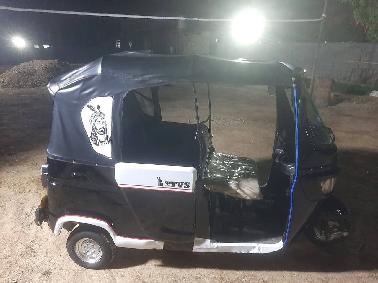 إسلام عليكم تكتك  TVS سعر ٣ملاين وربع تفاصيل خاص مكاني ناصريه قضاء غراف ***********
