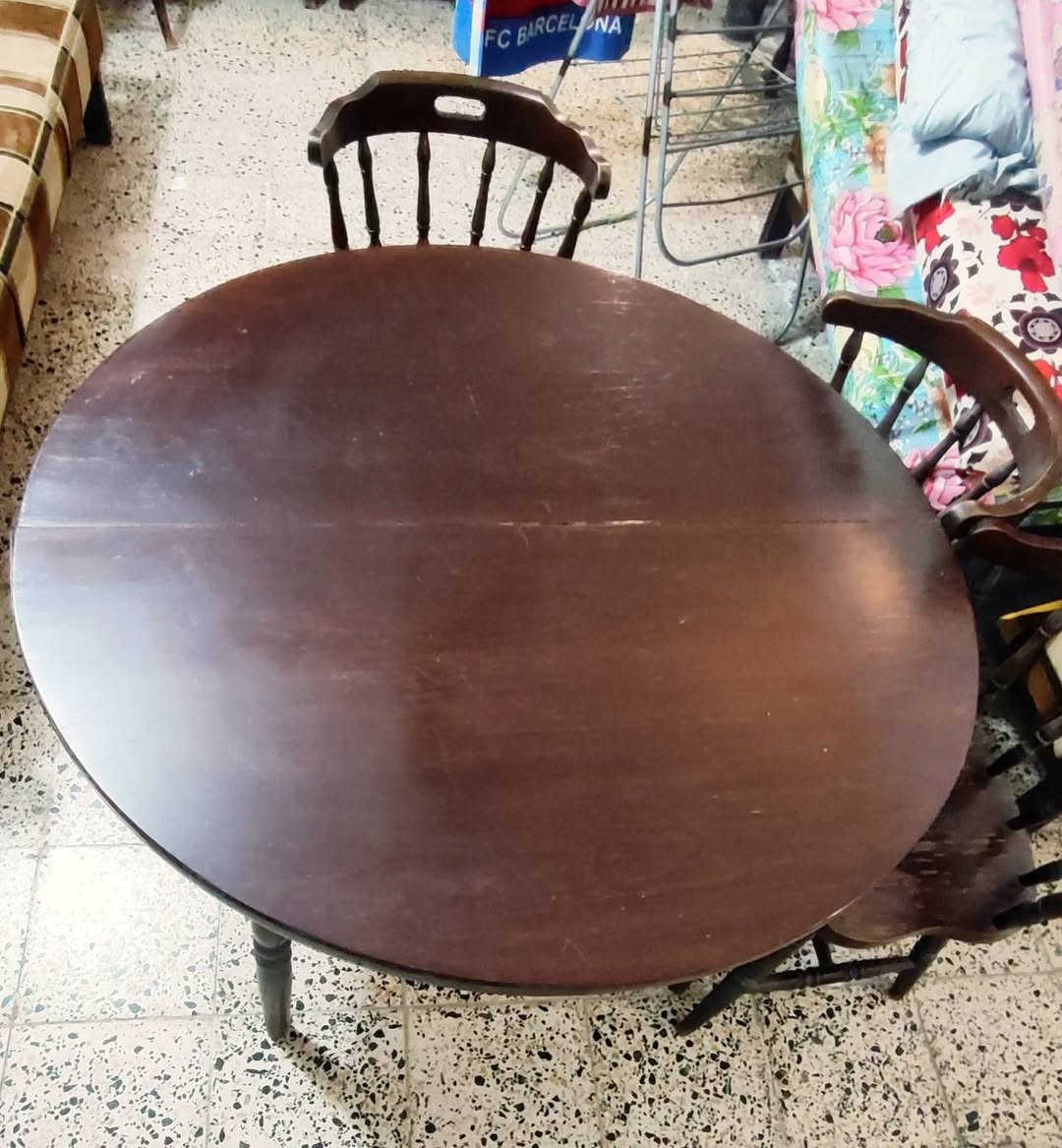 ميز طعام دائري و مستطيل حسب الرغبة 6 كراسي /بغداد/المعلمين السعر/75 الف
***********
