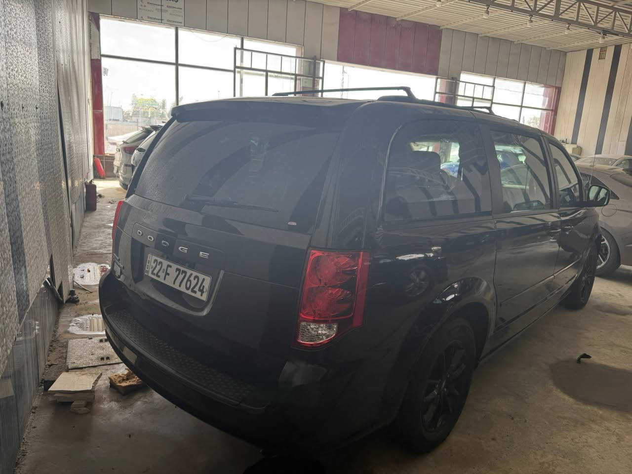 السلام عليكم دوج كرفان موديل 2020لون اسود أربيل صور الحادث واضحه وسونار موجود مواصفات عاديه المكان بغداد 
السعر 169وبيها مجال ***********اتصال فقط
