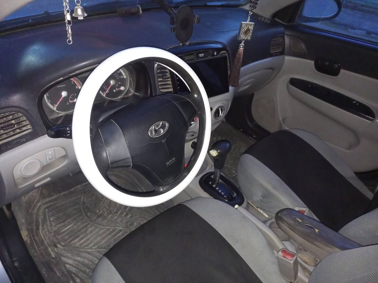 للبيع
اكسنت موديل 2008 سيارة مصبوغة عام جماليه مكفوله من ضربه قويه تخم تاير جديد 
رقم بغداد صاعده هزه باقي بس معامله تكملهه بغداد مالكهه يمي بالنجف ويريد مداور 
السعر 68 الخاص مفتوح 
***********
