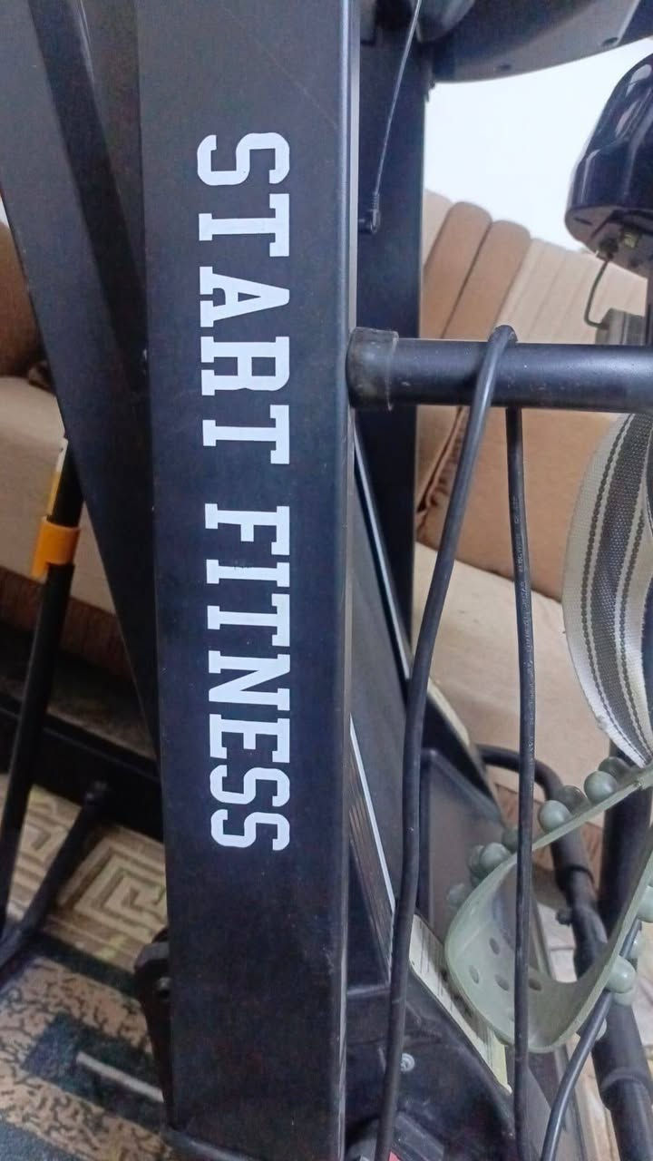 السلام عليكم 
جهاز جري وجبلي +هزاز بطن لحرق دهون جهاز اخو الجديد 
+شاشة رقمية يعرض بيها السرعة ونسبة الدهون والمسافة +سماعة صوتيه  جودته حلوه جهاز خير من الله سعره (٢٥٠)مكاني بغداد الدورة ***********
