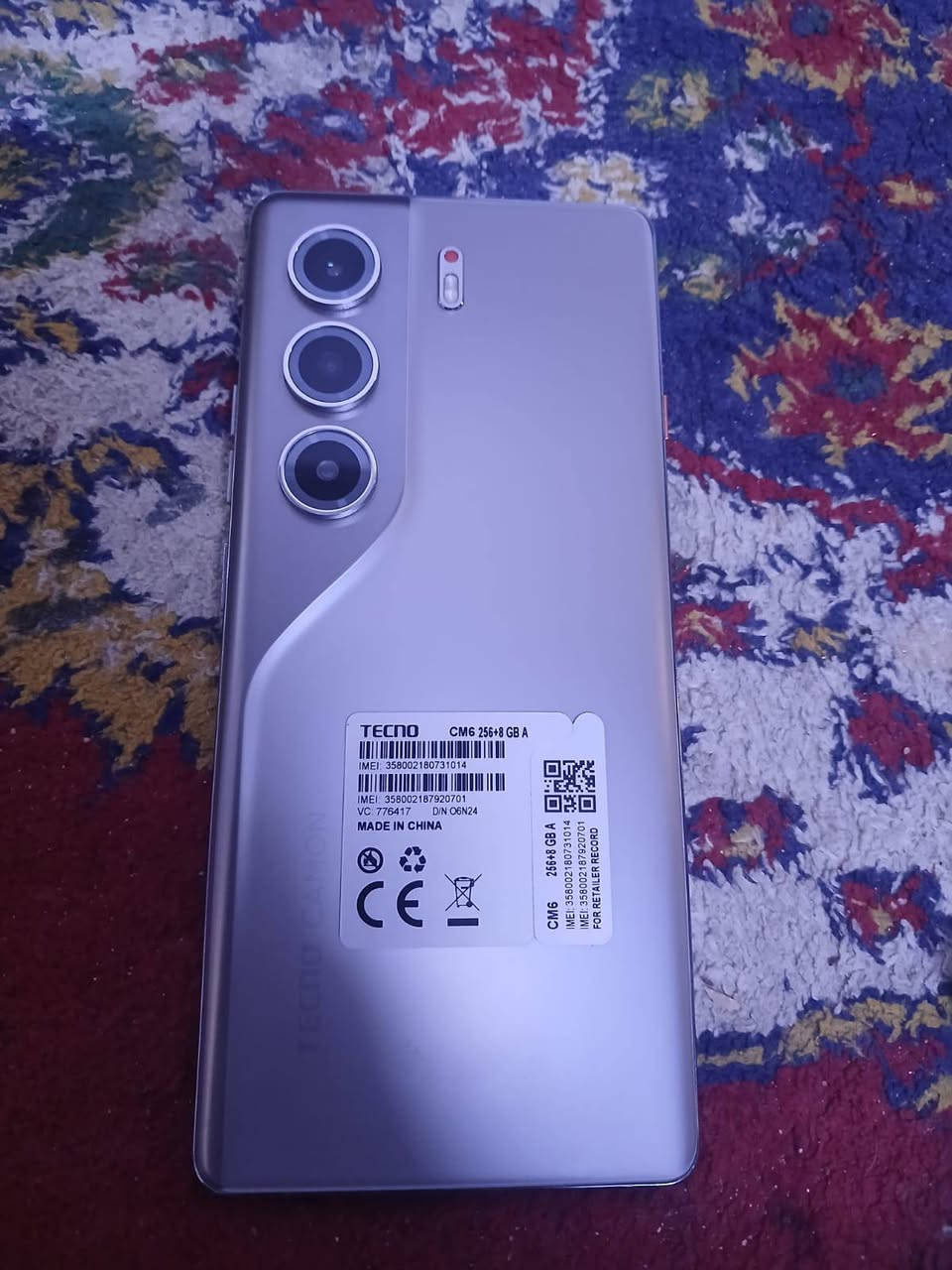 جديد استخدام قليل كلش بطاريه 100
جهاز تكنو 40 برو 
ذاكره 256
سعره 280 
***********
مكاني بغداد العبيدي
