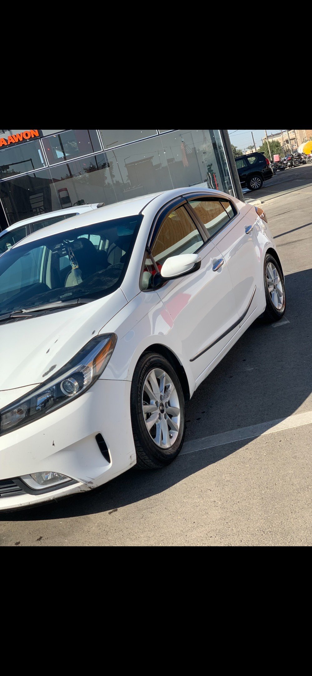 اسلام عليكم
كيا فورتي موديل 2017 وارد امريكي 🇺🇸ضرر خلفي قبغ صندوق مبدل وكاله + جاملغ الايسر خلفي + باب خلفي والدوسه . 
بجم الامامي كبس مكفول 
السونار بل خاص يجيك 
(( ابيع على الفحص وين يعجبك افحص 👍))
رقم بغداد الدولي باأسمي محرك 2000 دوش 
مواصفات
( تحكم ستيرن 
 كروز مثبت سرعه 
 كامره بلاديه
 شاشه كاربلي
 حساس اطارات 
 شاشة ظبط واعطال بل دشبول
منافذ / Usp / Aux / 12V
4 دسك / مانع انزلاق/ Abs
٣ وضعيات قياده ايكو اسبورت عادي 
 
السعر 125 ورقه 
مكان سياره بغداد حي العامل 
اتصال *********** موجود وتساب 