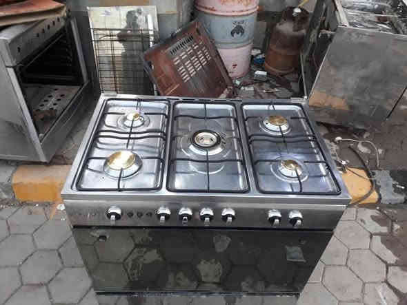 ياالله تعلا ورشة المهندس لصيانة الطباخات القديمه 
بعد لتفكر تشتري طباخ جديد طباخك نفسه رجعه جديد شركه معه ضمان حقيقي عنوان الورشة حي الجمعيه شارع الوائلي ***********
