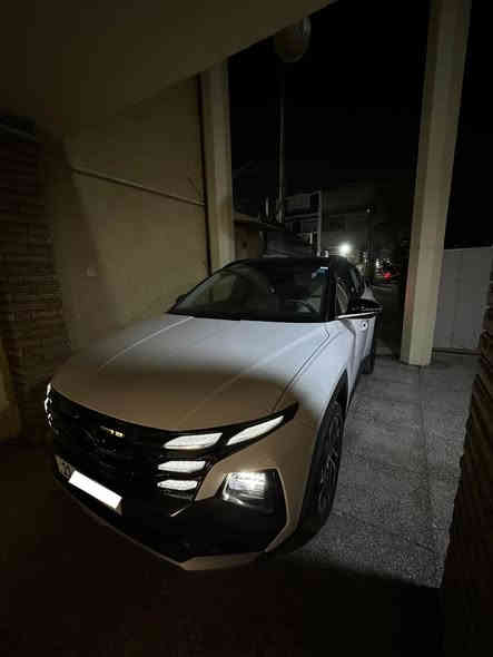 السلام عليكم …
للبيع توسان تو كلر 2025 وارد خليجي ،لون ابيض مواصفات رقم بغداد محرك 2000  
ماشية 11 الف اخت الزيروو على وضع الشركة مكفوله كفاله عامه من الشخط هزه جديده رقم جديد تحويل ثاني يوم 
1- كراسي كهربائي 
2- حساسات امامية خلفية
3 - بصمة عدد 2
4 - ويل 19
5 - اشاير بالمري
6 - دخول ذكي
7 - هند بريك بصمة
8 - ثلاث انظمة قيادة ايكو سبورت نورمال 
9 - شاشة متصلة 
10 - شاحن واير ليس مع منافذ USP إماميه و خلفية
11 - قطعتين تبريد 
12 - تحكمات ستيرن جهتين 
13 - كأمرة دواره
14 - بردات خلفية
16 - مثبت سرعة
17- مري شفط 
18 - لايتات دوارة امامية فول LED
19 - زنون لد امامي خلفي
——————————————-
السعر 245$  وبيها مجال 
رقم الهاتف : ***********
العنوان : بغداد
