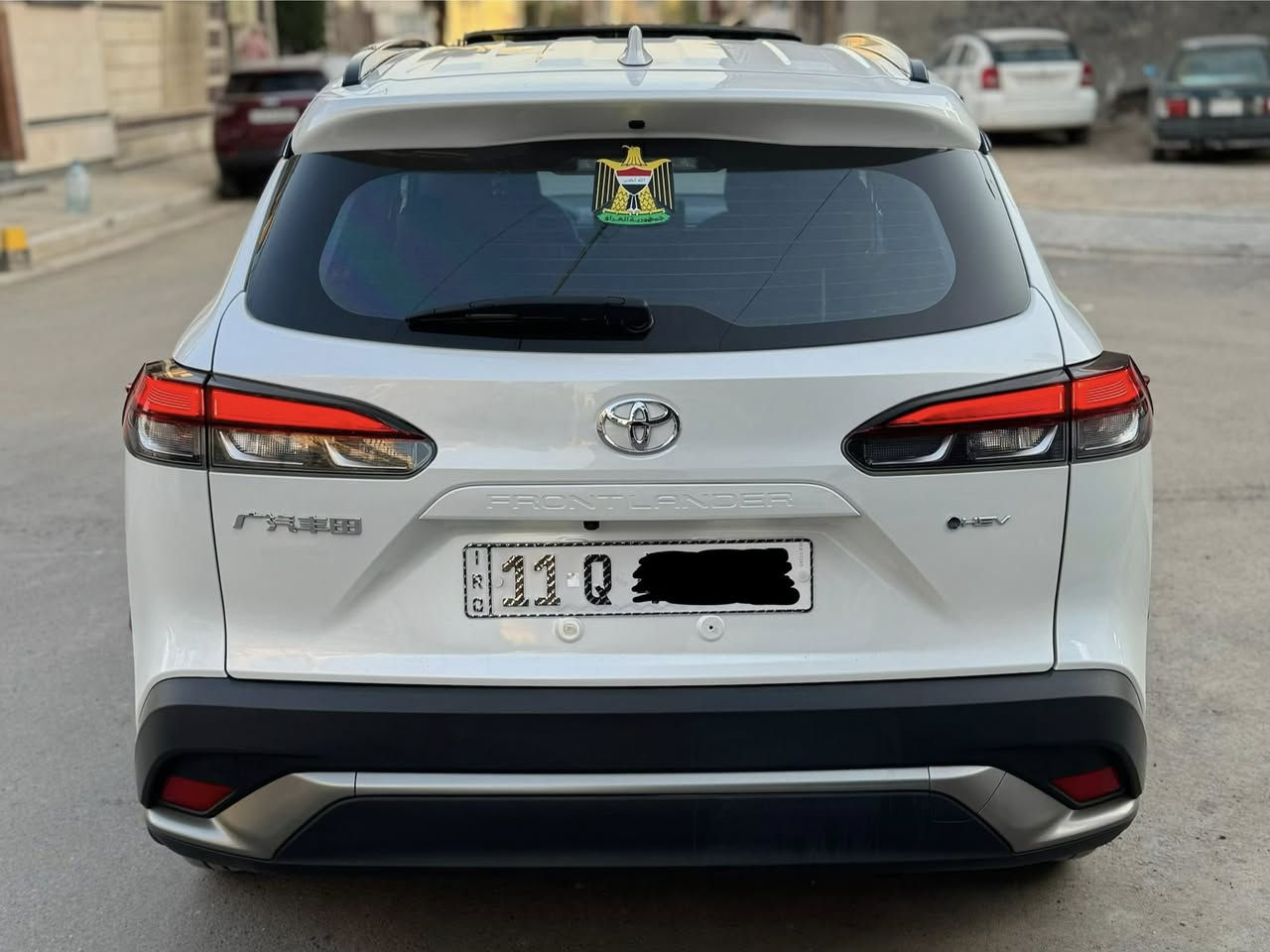 السلام عليكم
فروت لاندر فئة S
موديل 2025
ماشيه 8الف كيلو 
فول مواصفات ١/١ :
كشنات جلد 
فتحه سقف سلايد
لايت لد خمس عدسات 
بك لايت لد
كرسي السائق كهرباء
جنطه كهرباء
رادار امامي جانبي وحساس خلفي 
اوتو هولد
هاند بريك بصمه
لد اناره داخليه للسياره
كشنات جلد اسود
 عازل حراري للجام
وبعد مواصفات الفول كلها بيها

السعر 28مليون و 250 الف 
بي مجال بسيط 
***********
واتساب
مكان السياره بغداد الوزيرية
