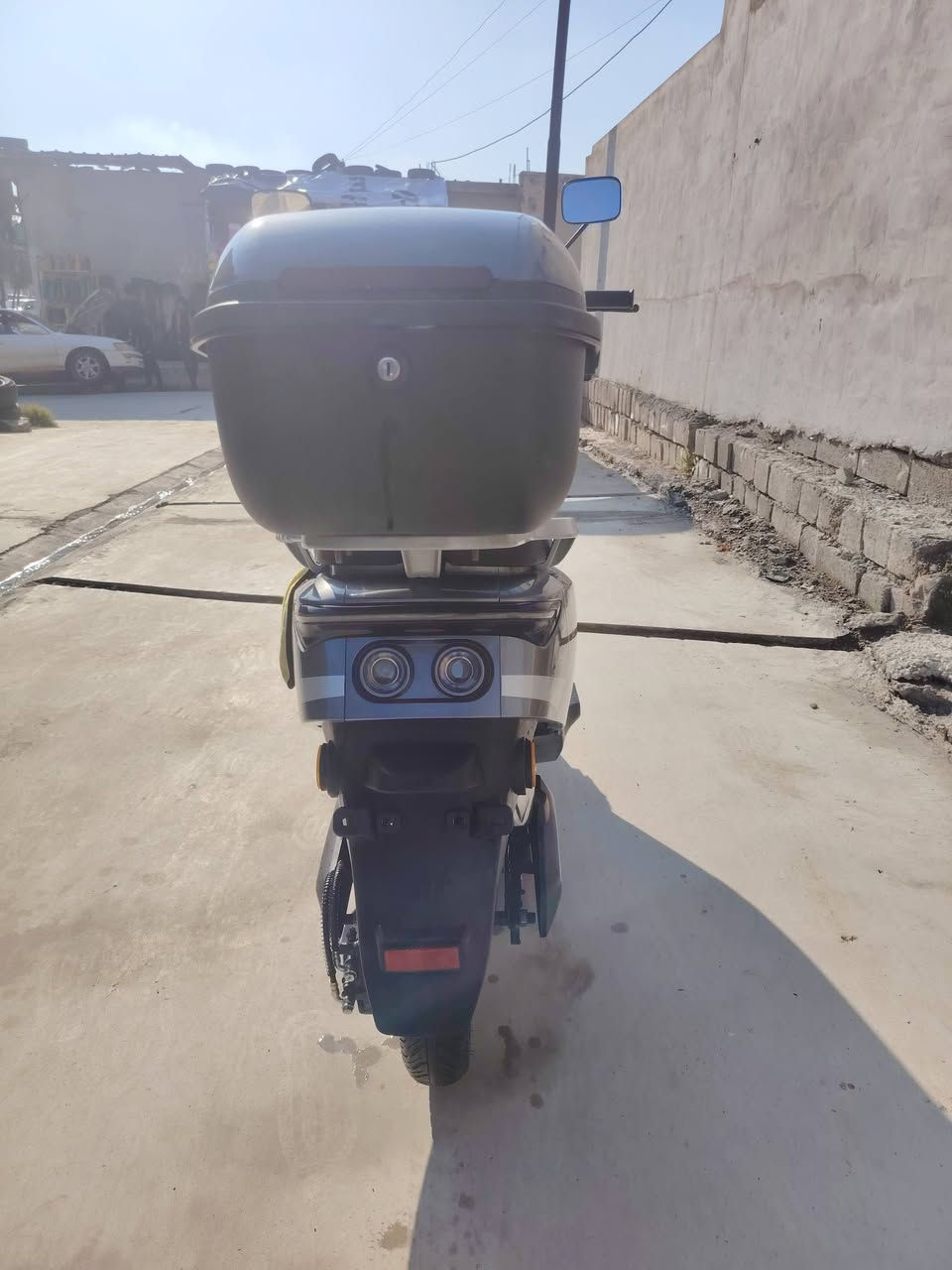 ماطور شحن للبيع 318.مستخدم شهرين وصلا شرا موجود  مواصفات معروفه الماطور نضيف حيل سرعتو 99 مثبت سرعهه
النضافه 100 /100
6بطاريات دبل 4نمر

العنوان موصل الايسر حي بكر
رقم التلفون ***********
