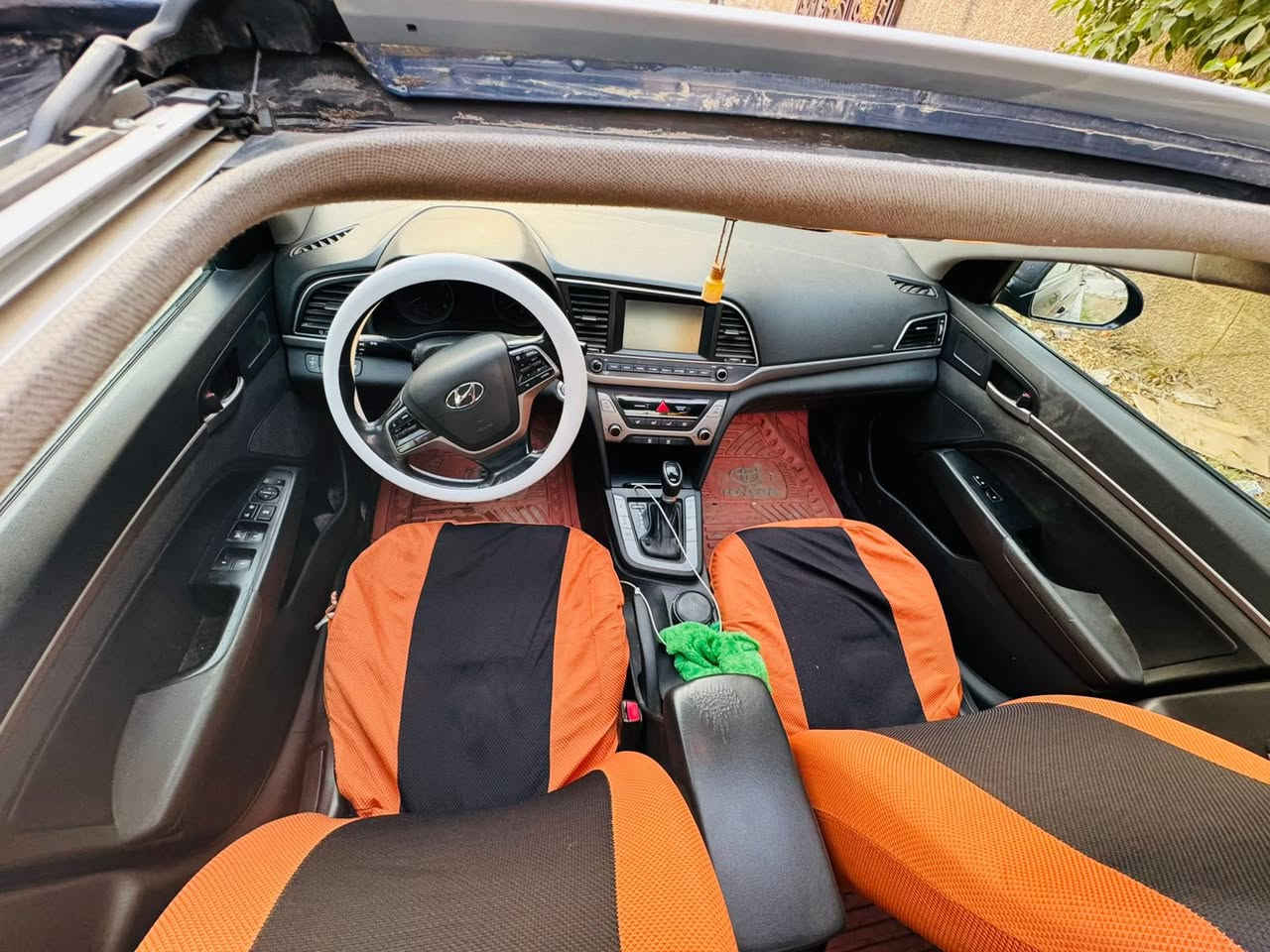 النترا موديل 18 بيه شكم قطعه صبغ  بدون دواخل  محرك٢٠٠٠ دوشً  كير مكينه مكفول فول مواصفات فتحه رادار بصمهً تحكم بصمت بوب رقم بغداد باسمي  السعر 115مكاني بغداد الكرخ ***********
