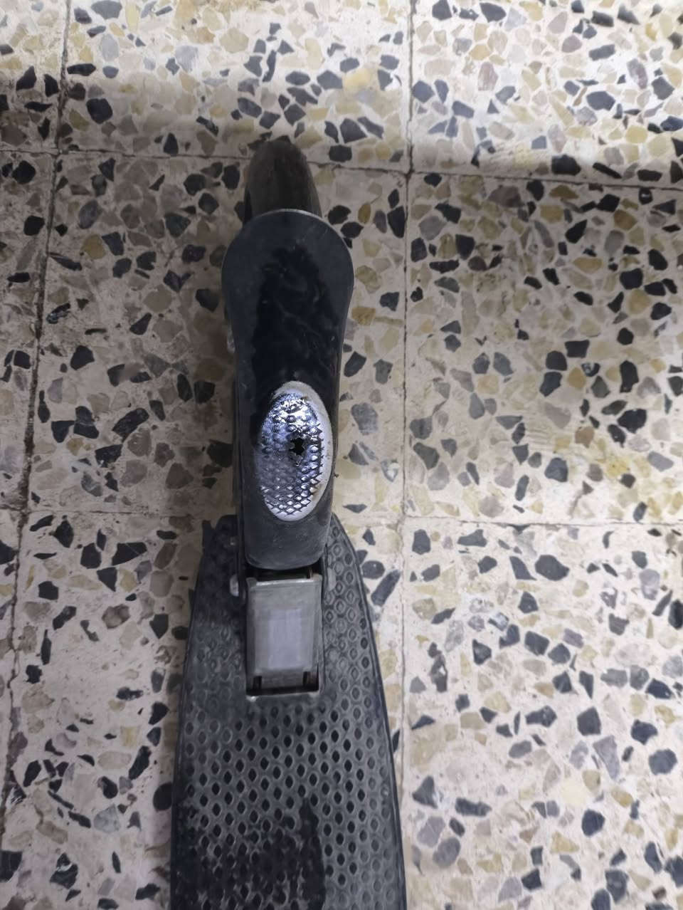 سكوتر للبيع شغال كلشي ما يحتاجه السعر 20 الف يتحمل عمر 15 سنة  و وزن لحد 55كيلو


**إذا كنت صاحب هذا الإعلان وتريد حذفه لأي سبب، رجاءا أرسل رسالة إلى الدعم الفني**