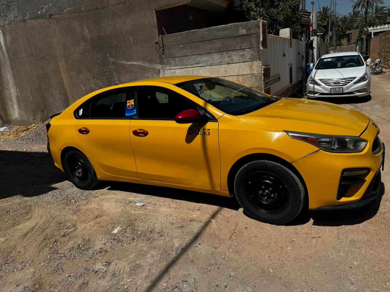 السلام عليكم كيا فورتي للبيع موديل 21 حادثه فقط بنيد
السعر 125 

الاتصال ***********
