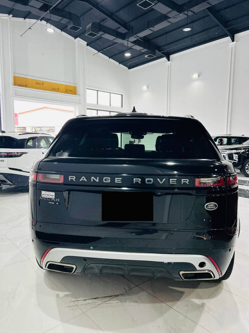 رانج روفر فيلار موديل 2021 ار داينمك. 
RangRover Velar R dynamic
رقمها اربيل بأسمي
أعلى مواصفات فول فول 6 سلندر تيربو بانوراما 7 كاميرات 
سيارة جديدة جدا وارد كندي بدون صبغ بدون حادث برغي مامفتوح بدون غرق حتى الدعاميات مكفولة
لون اسود

جكات تصعد وتنزل 
داخل جلد اسود
السياره 6 سلندر بانزين
محرك 3000 تيربو طيارة بمعنى الكلمة
كلش اقتصادية بصرف البانزين ماشيه 55000

بانوراما على طول السقف
نظام توقف تلقائي امامي وخلفي مانع تصادم
كاميرات محيطية
رادارات محيطية
صندوق كهرباء
كشن حار وبارد تدفئة مع تبريد
نظام قراءه الخطوط وتحديد المسار
جميع الكشنات كهرباء 
شفتات ستيرن
انظمه قيادة متعددة
وياها بصمتين الاصلية مالتها. 
تخم تاير جديد اصلي
السيارة ابيعها الك تروح للفحص كفالة عامة
السياره رقم أربيل بأسمي
السيارة موجودة بغداد
للاستفسار
*********** بغداد, العراق
