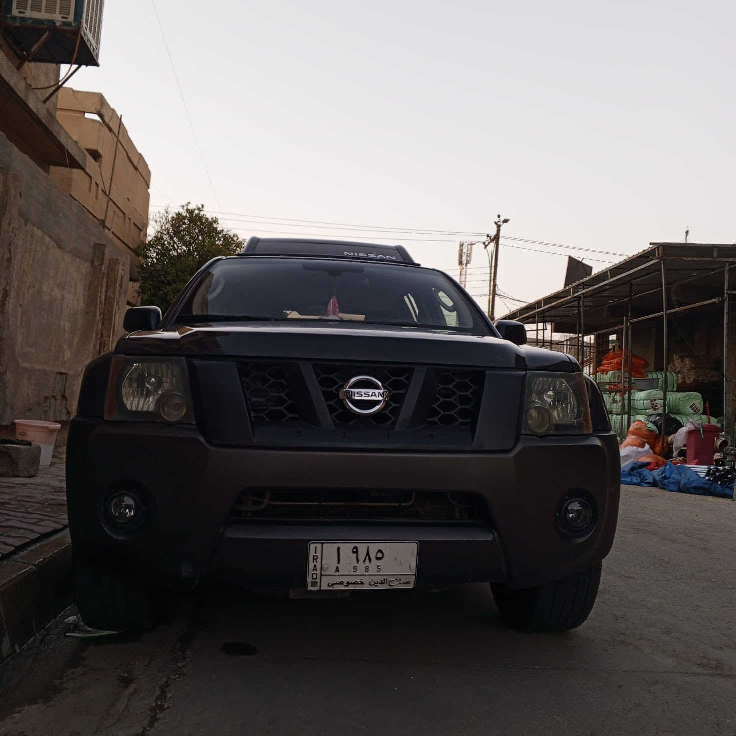 سلام عليكم نيسان اكستيرا موديل2008 سياره كلين لا صبغ لا حادث وسونار موجود طخات بسيطه صدر باتري تايرات كير محرك تبريد تدفئه كله بشر سعر 85$
عنوان سياره كركوك 

‭0780 612 8706‬
