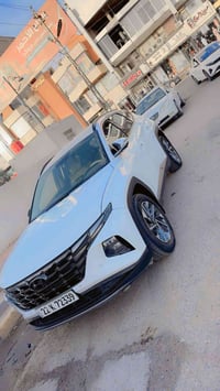توكسان 2023 خليجي السعر205 وبيها مجال رقم المبايل 07831522762