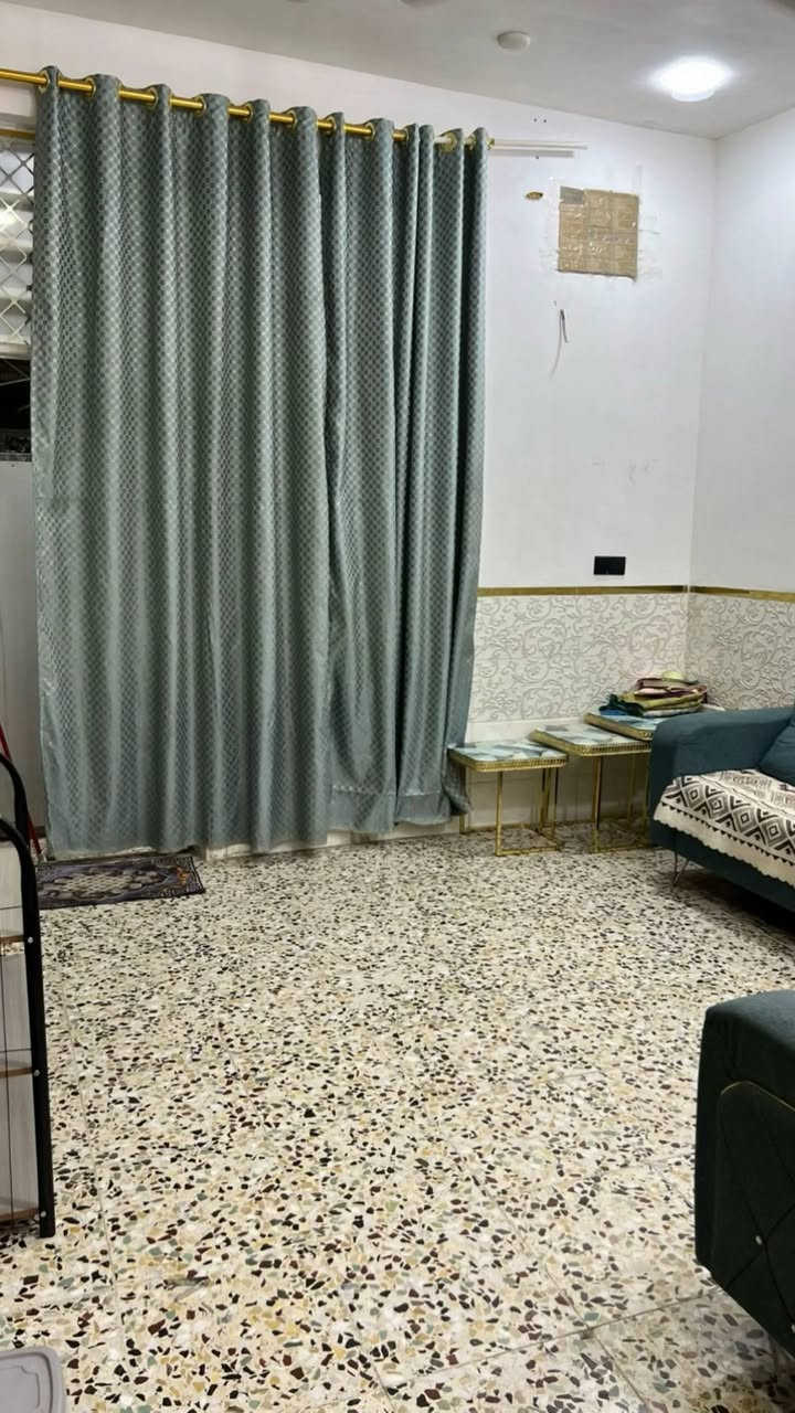 السلام عليكم عندي بيت 50 متر شارع خوله طابقين البيت يفرغ ثاني يوم من عمليه الشراء ***********
