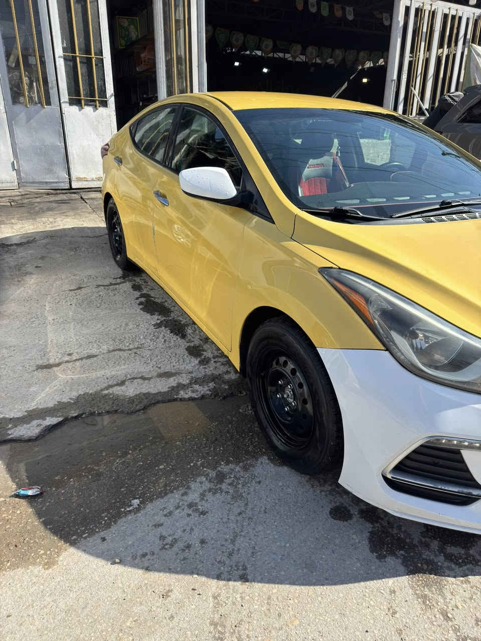 سلام عليكم ألنتره موديل15امريكي  ماشيه 149الف حقيقي للبيع فقط شادلهه دعاميه شكل ال17تحديث حادثهه جاملغ خلفي  جهه السايق مصلح نفسه والبنيد من گدام فقط مواصل للغود ولا الشاصي وبيهه ضربات صغار بالبابين البصف السايق ورصعه بقبق الجنطه موضحات بالصور تبريد تدفئه شغال تايرات نضيفات قبل شهرين شادهن مكينه گير مكفولات صدر امامي خلفي هستوني شاده سياره جاهزه سعرهه 95 وبيهه مجال رجاء الموشراي لايتصل
 ***********بي واتساب
