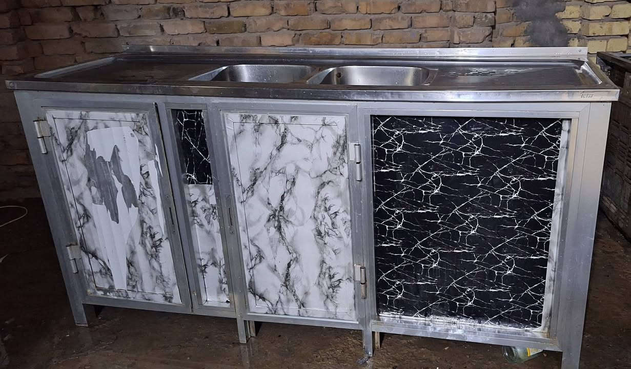 سنك للبيع بغداد حي الخضراء مقابيل العامريه
السعر ٧٥
***********
